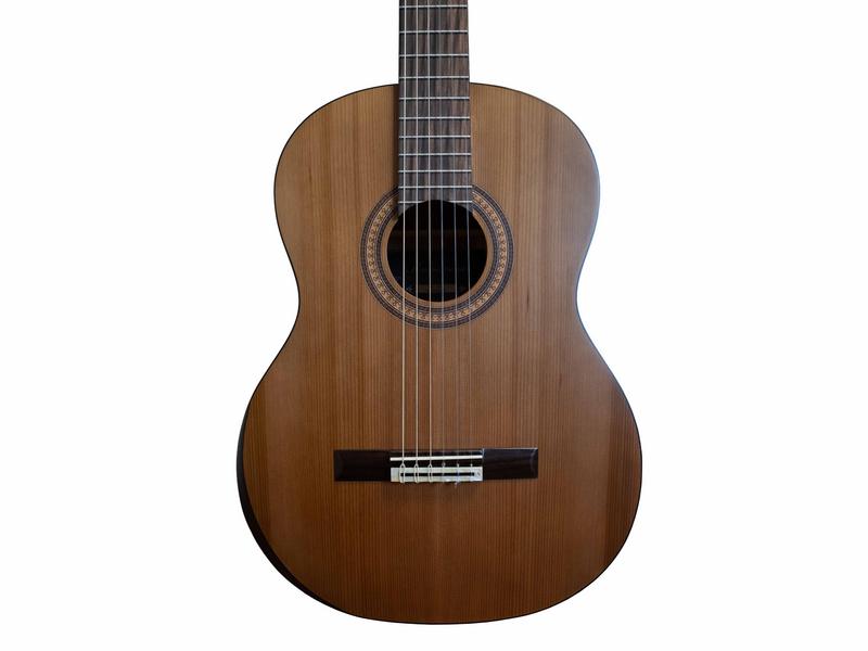 ALVARO MAESTRO MC-A06 Student Line Konzergitarre 4/4 massive Zeder, satin finish