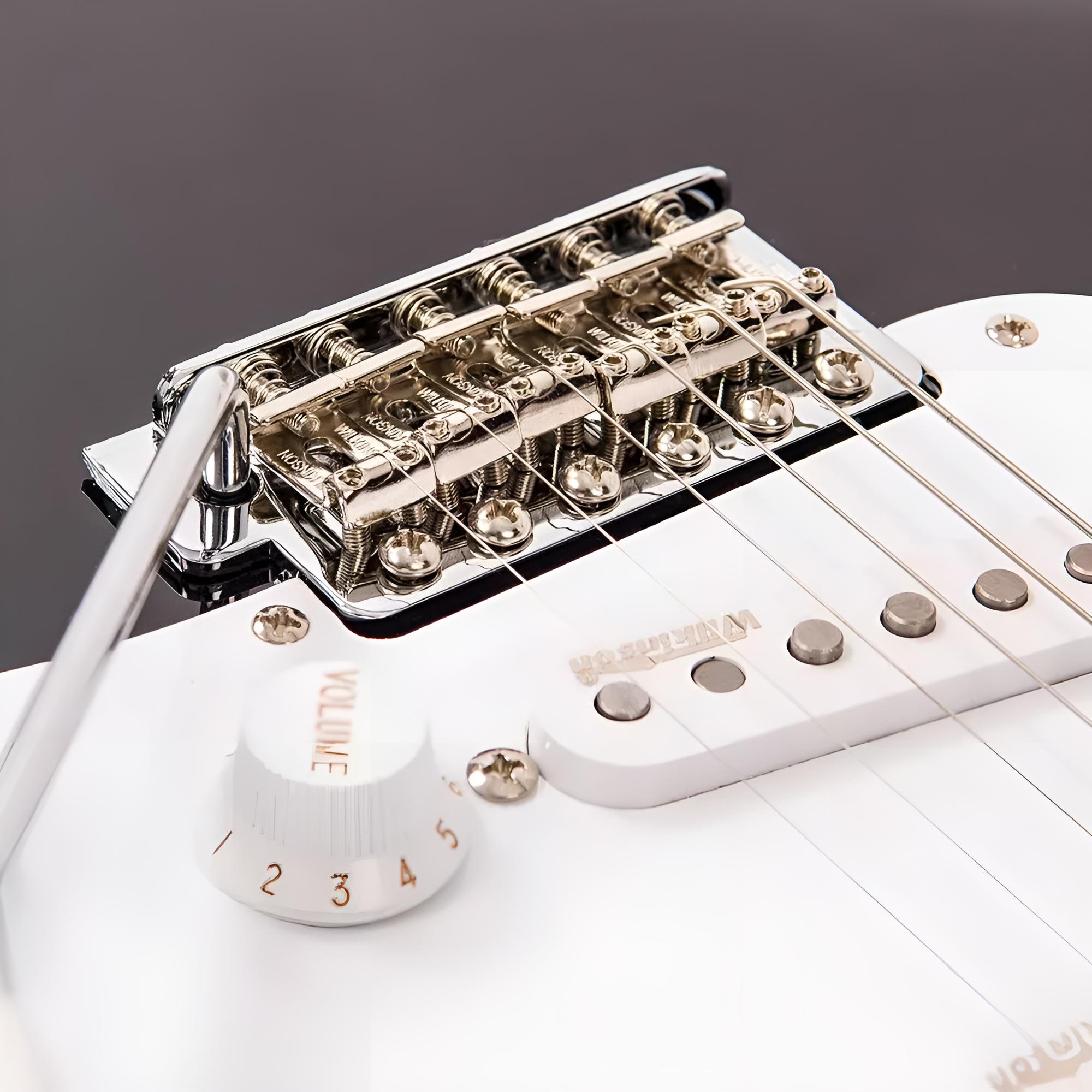 VINTAGE Reissued V6BB ST-Style E-Gitarre